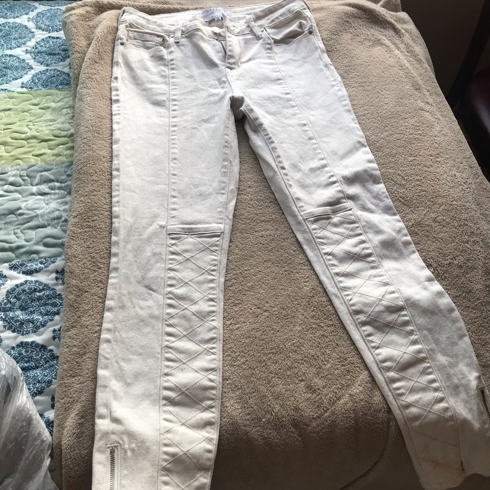White Detailed Moto Skinny Jeans